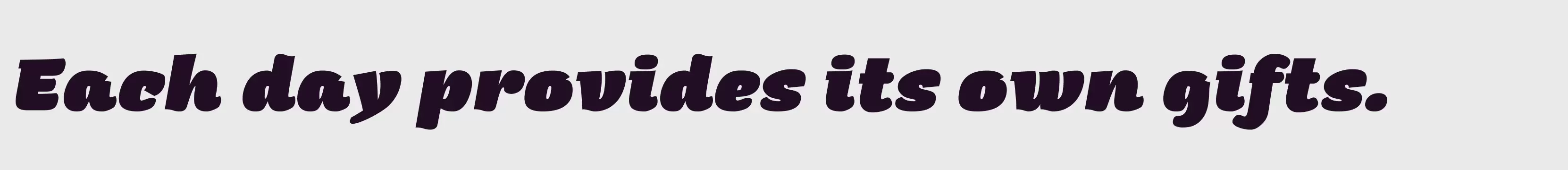 「HeavyItalic Trial」字体效果图